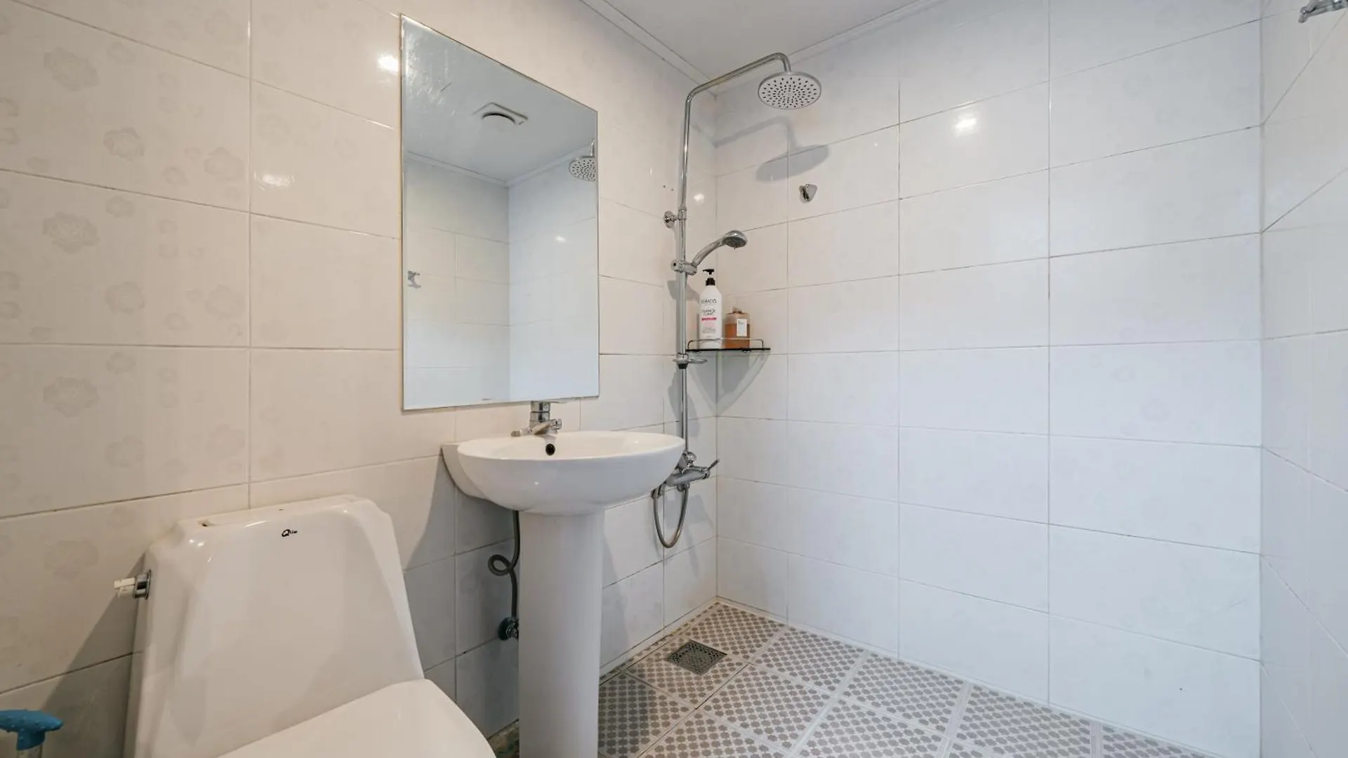 Lofy House Hostel Jeju
