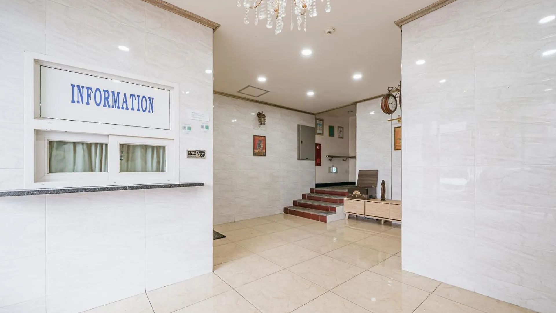 Lofy House Hostel Jeju